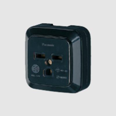 露出コンセント(2P)ブラック <WK>