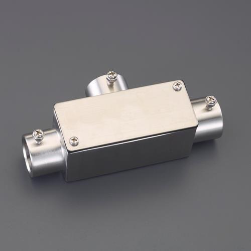 E25ねじ無しユニバーサル(T形3方出)